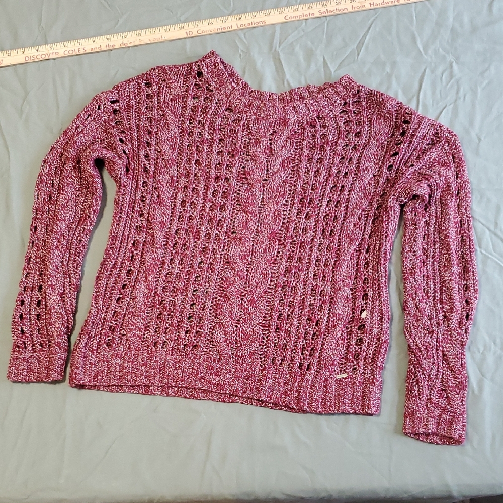 Hollister Women's Maroon Cable Knit Sweater